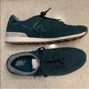 New Balance 696 Sneakers
